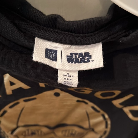 Great condition, Gap Star Wars long sleeve T-shirt,  size 5t - Picture 3 of 6